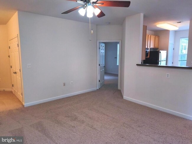 Building Photo - 42492 Mayflower Terrace