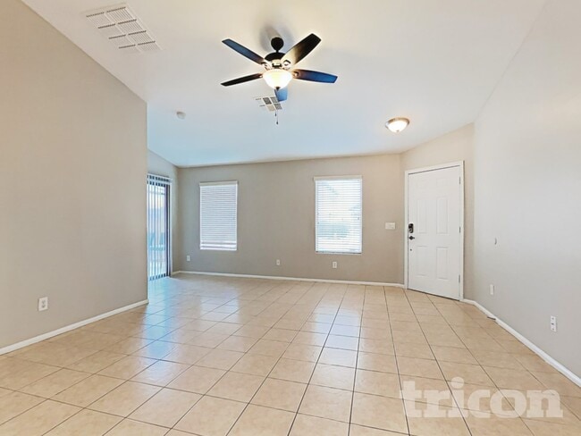 Building Photo - 39964 W Sanders Way