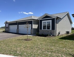 Building Photo - 970 Partridge Cir