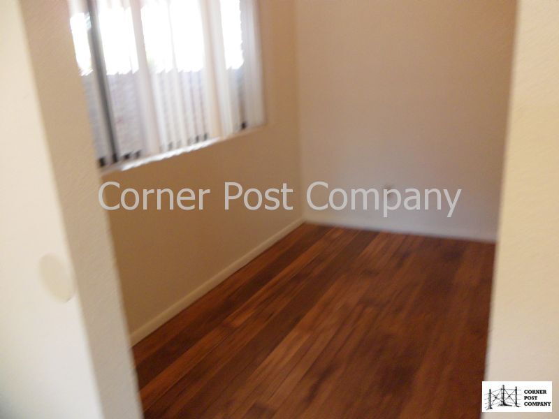 Building Photo - 1 Bedroom Apartment