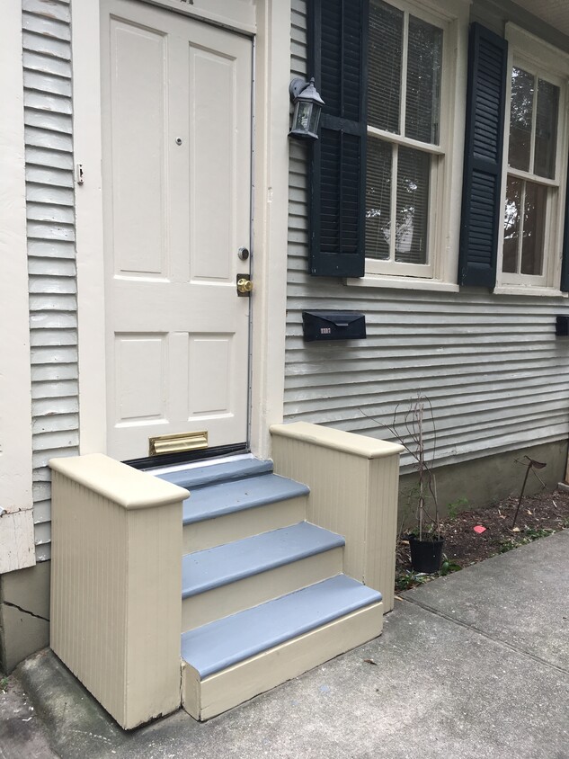 Foto principal - 1107 Bordeaux St