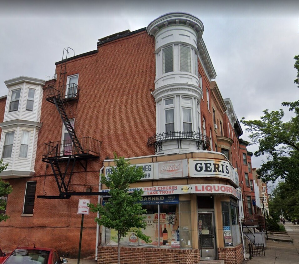 Foto principal - 2200 N Charles St