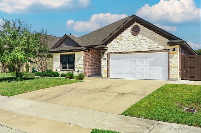 Foto del edificio - 4105 Muncaster Ln