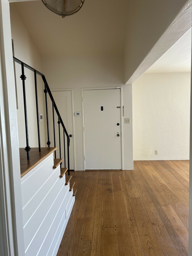 Building Photo - 4455 Anderson Ave