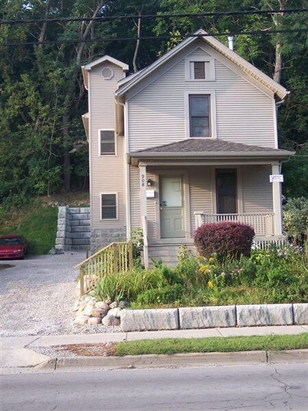 Primary Photo - 6 br, 3.5 bath House - 908 Fuller St 908 F...
