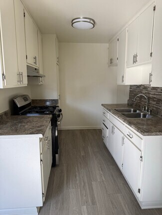 Building Photo - 8834 Topanga Canyon Blvd