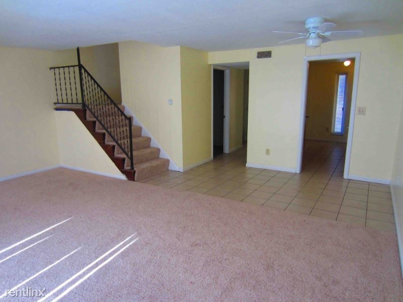 Foto principal - 3 br, 2.5 bath Townhome - 5590 Ironwood Ct.