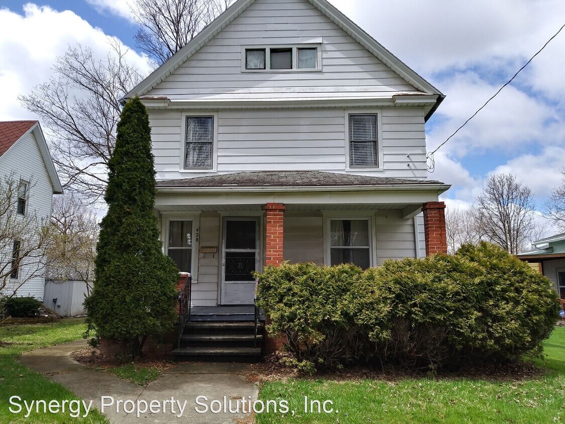 3 br, 2 bath House N. Pearl St. 428 Craw... House Rental in