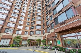 Building Photo - 100 Old Palisade Rd