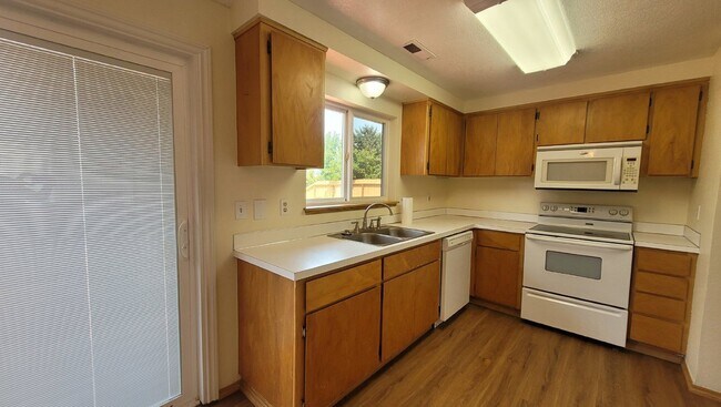 Foto del edificio - 237 Lancaster Ave