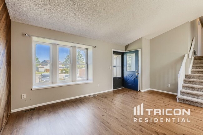 Building Photo - 4290 S Halifax Way