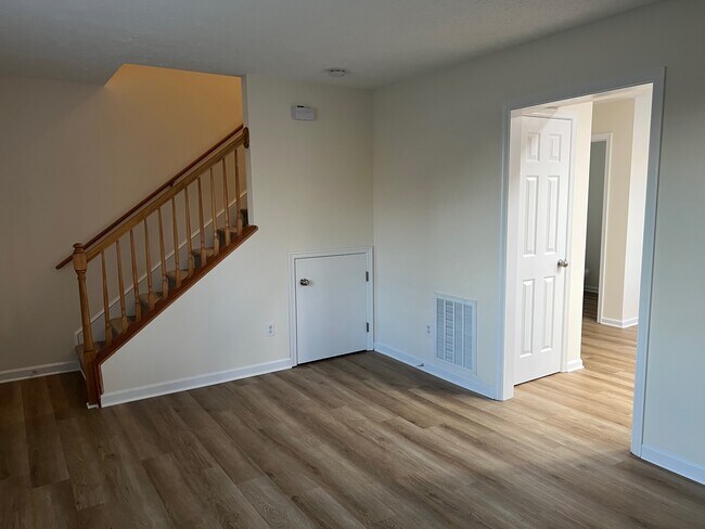 Sala de estar - Holly Run Apartments