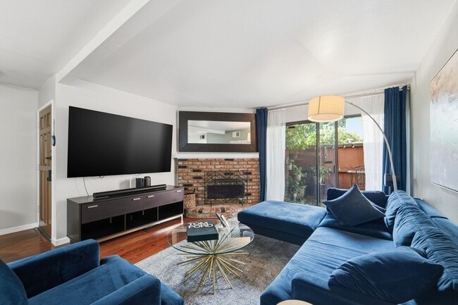 Building Photo - 7135 Firmament Ave