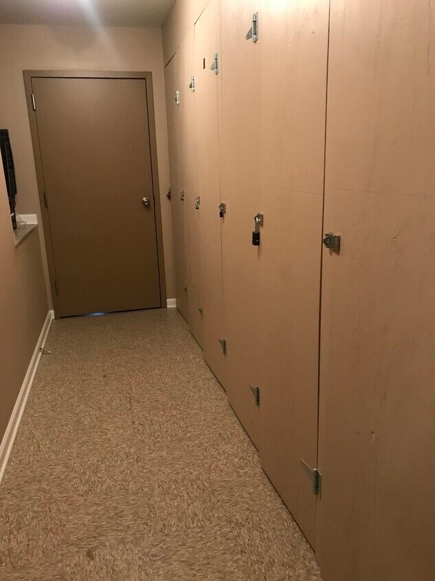 Primary Photo - 3000 Roberts Dr