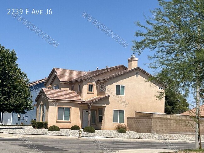 Foto del edificio - 2739 E Ave J6