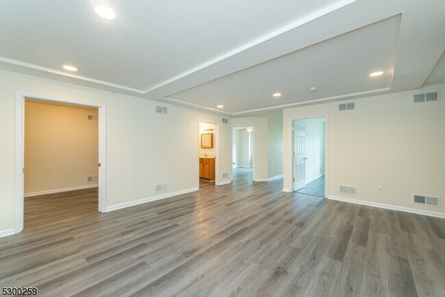 Building Photo - 21 Walsh St