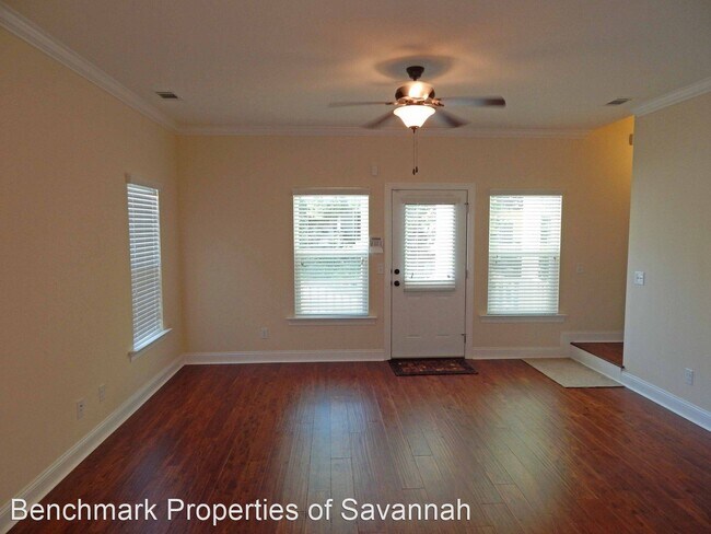 Building Photo - 4 br, 2.5 bath House - 501 E 32nd St.