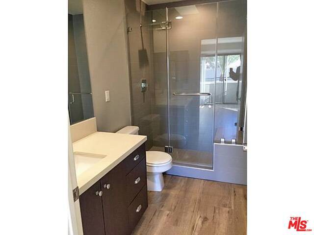 Foto del edificio - 1242 McClellan Dr