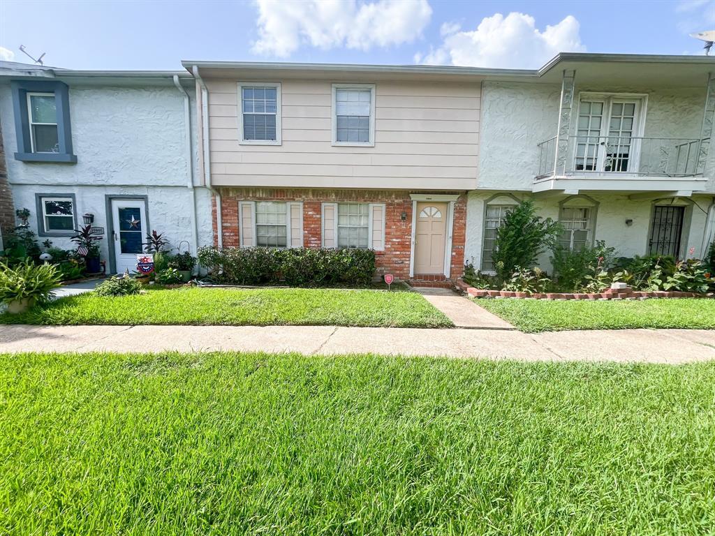 Foto principal - 12933 High Star Dr