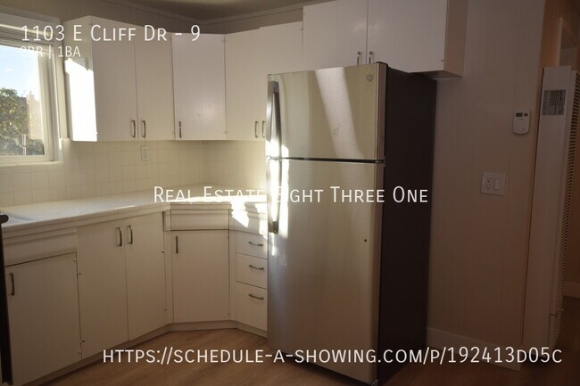 Building Photo - 1103 E Cliff Dr