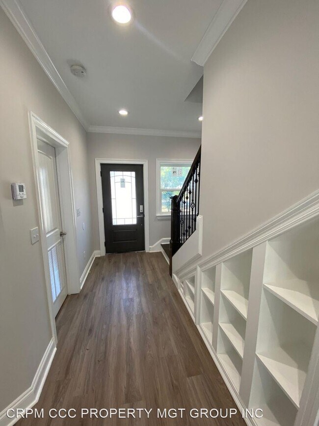 Building Photo - 3 br, 2.5 bath House - 8609 Laird St