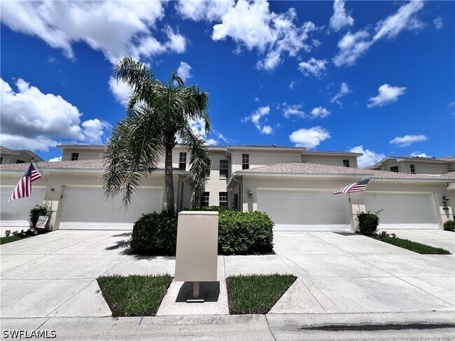 Foto del edificio - 3250 W Crown Pointe Blvd