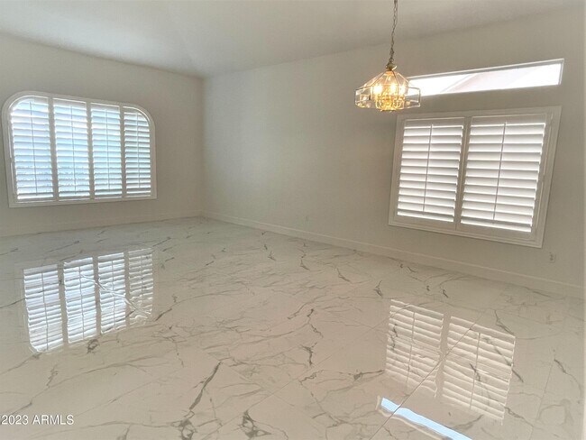 Foto del edificio - 4115 W Laredo St
