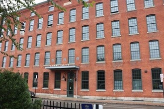 Building Photo - 48 Water St