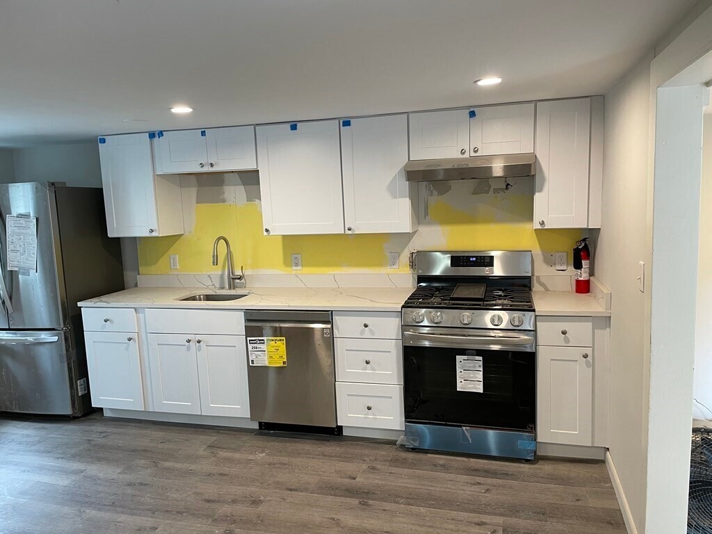 Foto principal - 206 Concord St