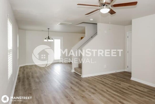 Building Photo - 171 Cloverbrook Dr, Harvest, AL 35749
