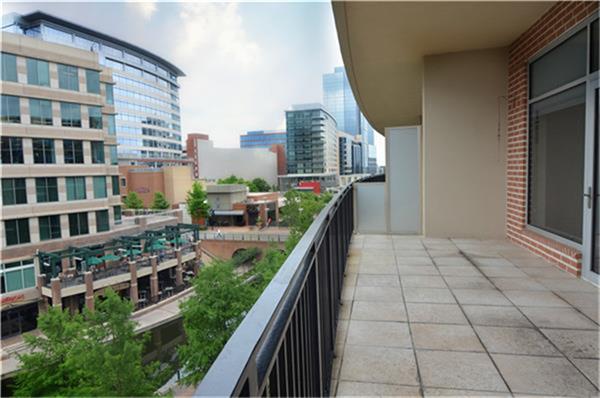 Building Photo - 1 Waterway Ct