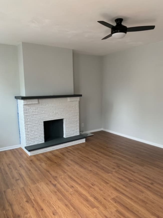 Building Photo - 346 39th St