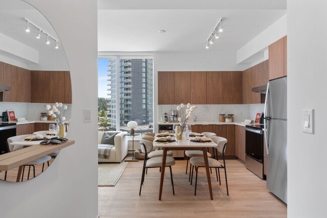 Building Photo - Highpoint Rental