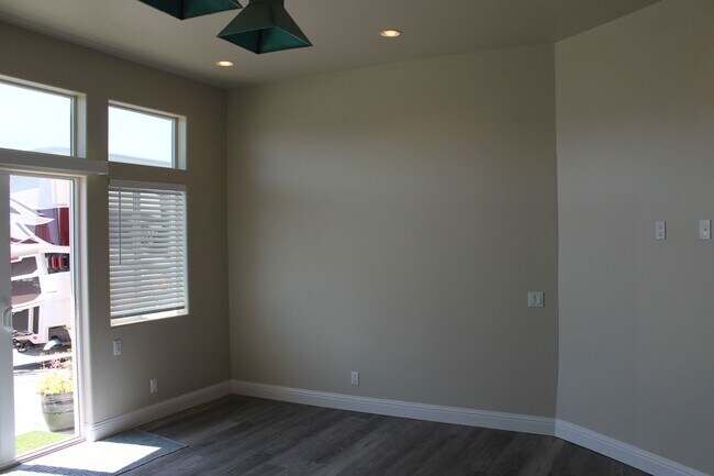 Foto del edificio - Charming downstairs Cayucos apartment
