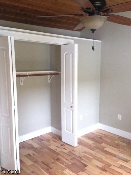 Foto del edificio - 51 W Shore Trail