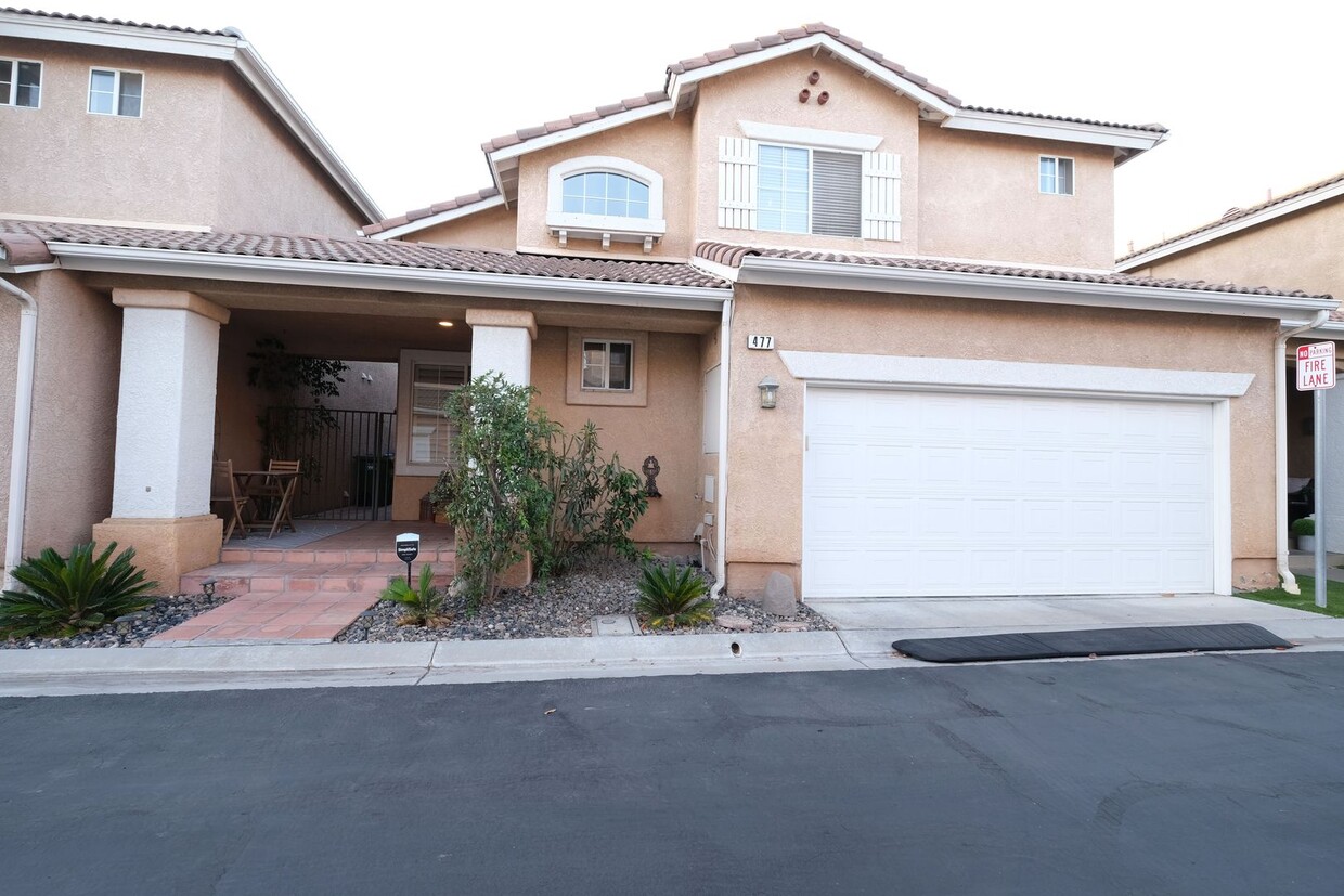 Primary Photo - First time rental - 3 bed, 2 1/2 bath Park...