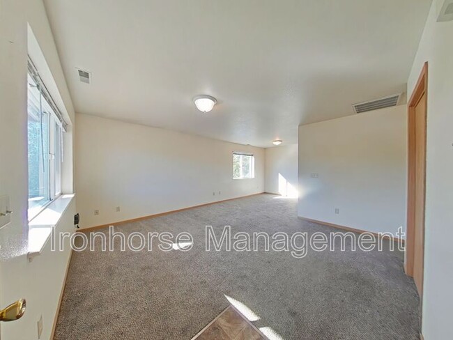 Foto del edificio - 2491 Wheeler Dr