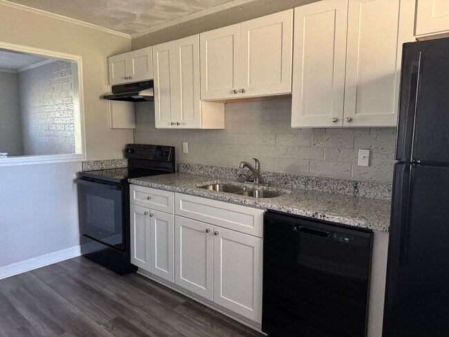 Foto del edificio - Two Bedroom Duplex in Lincolnton