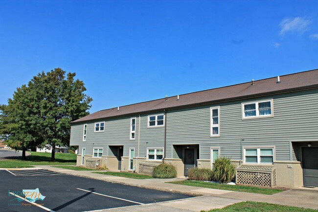 Building Photo - 1 Bedroom Apartment