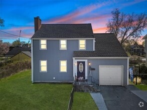 Building Photo - 41 Verplanck Ave