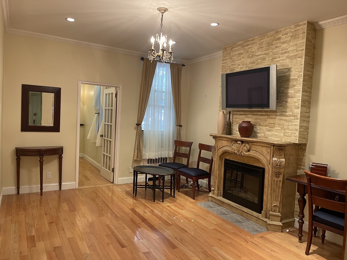 Living Room - 421 E 78th St