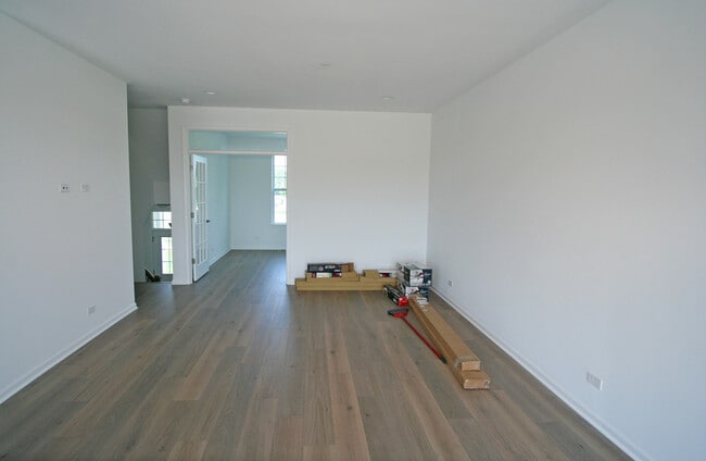 Building Photo - 30W138 Wheeler Cir