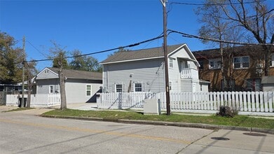 Building Photo - 421 Sidney St