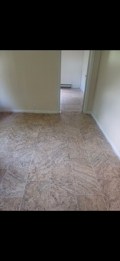 Living room - 607 2nd St