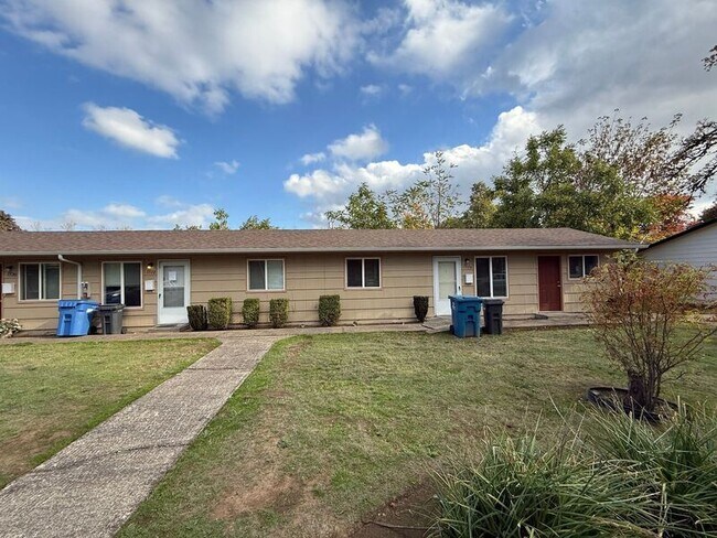 Foto del edificio - 1574 Bellevue St SE