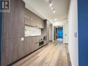 Building Photo - 8 Interchange Wy