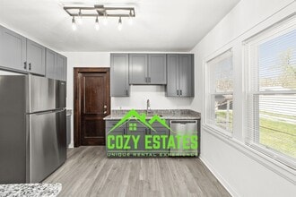 Building Photo - 1595 Cohassett Ave