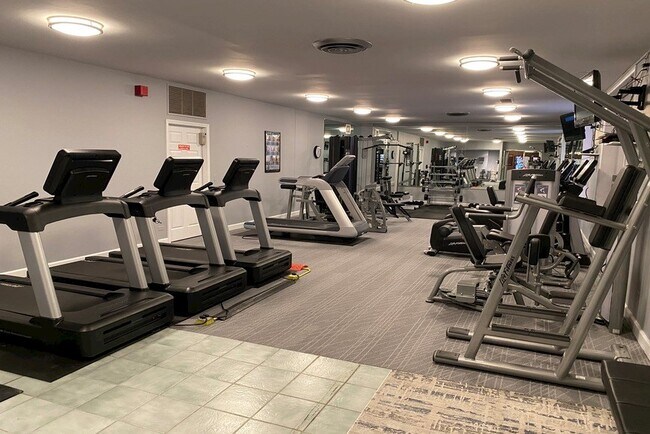 Foto del edificio - 720 W Gordon Terrace