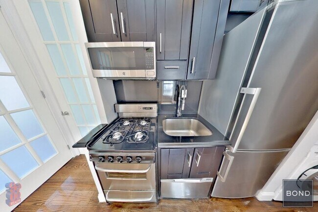 Foto del edificio - 314 E 106th St