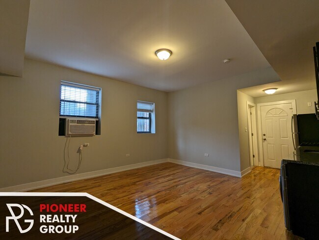 Foto del edificio - 2846 N Mildred Ave